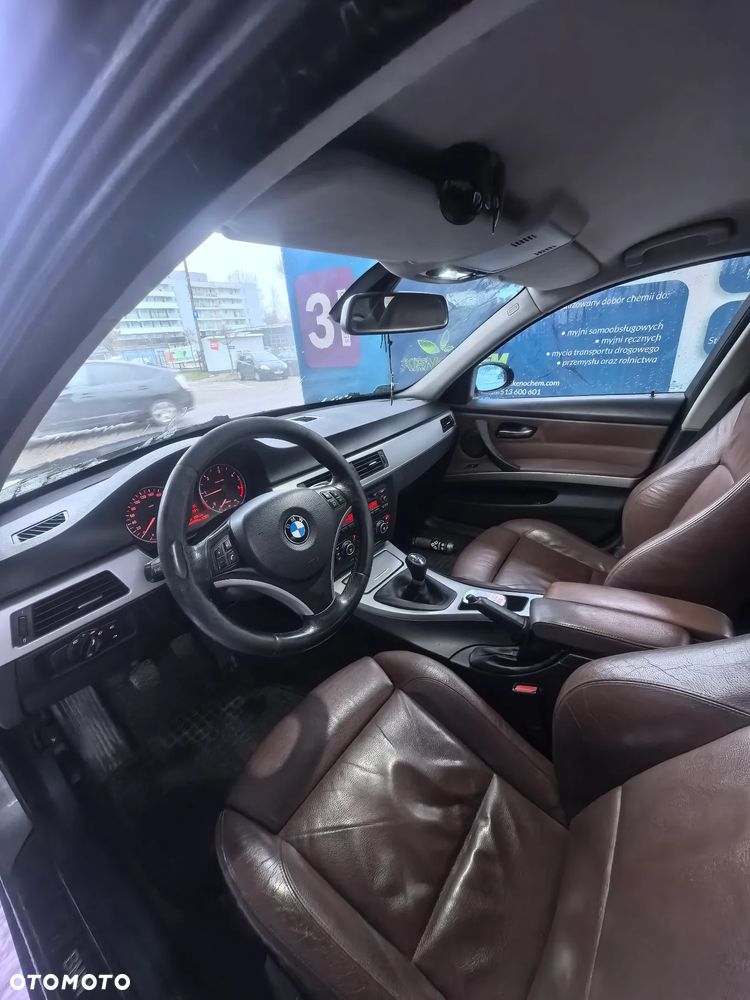BMW Seria 3 318d - 7