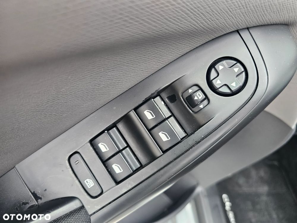 Citroën C4 Picasso PureTech 130 Stop&Start SELECTION - 21