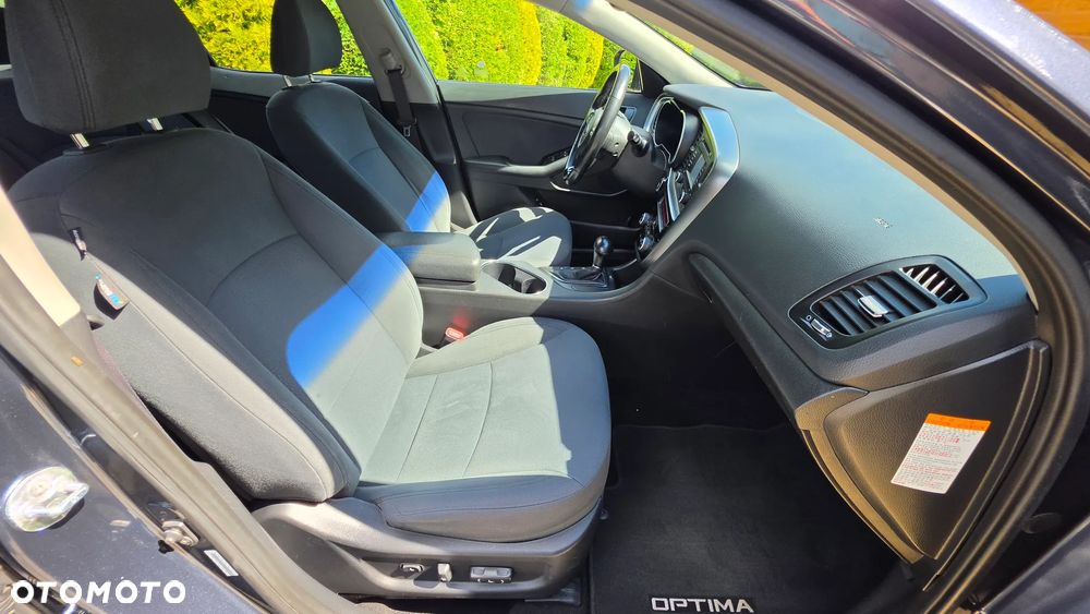 Kia Optima - 24