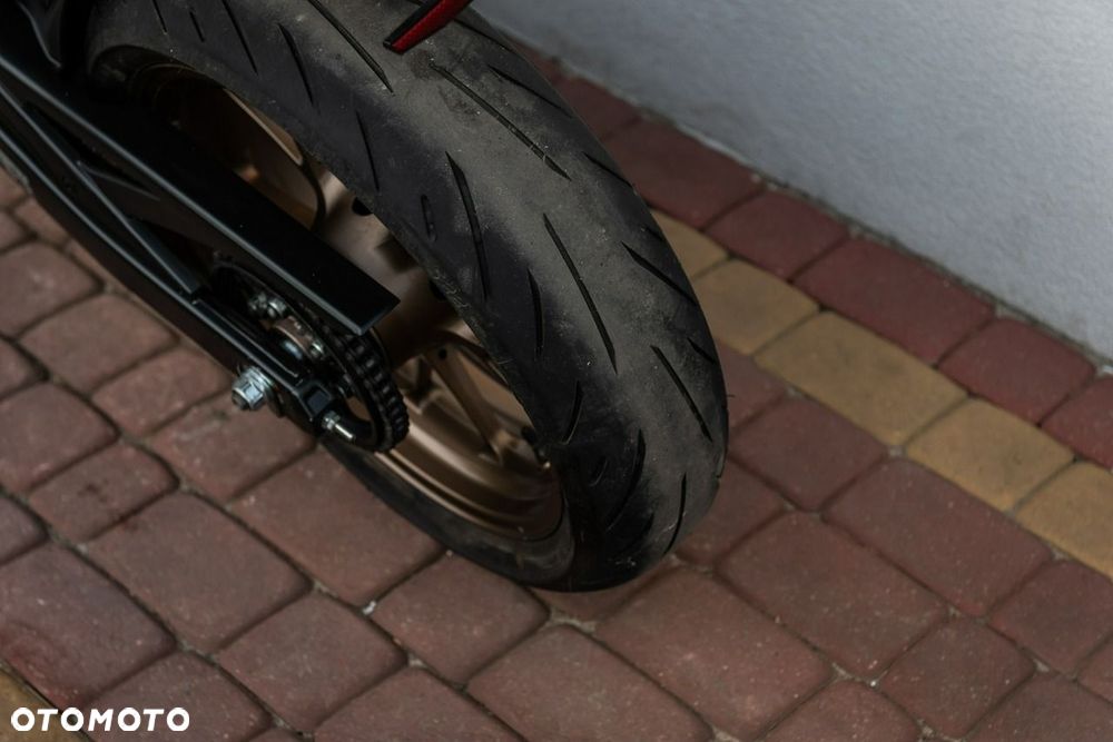 Honda CB - 10