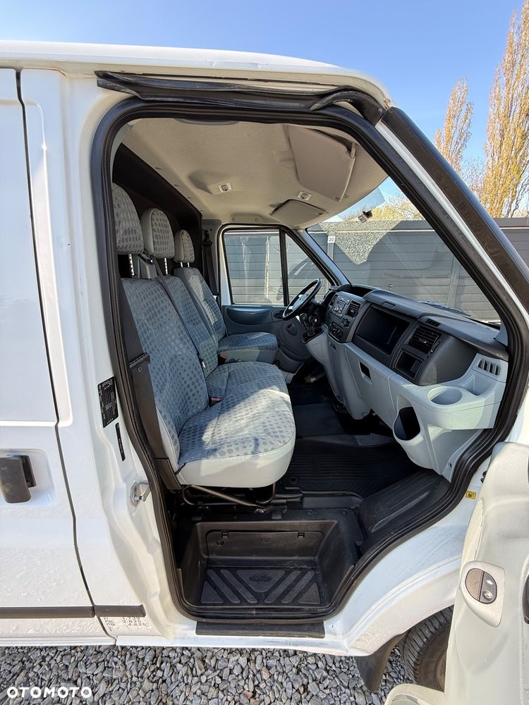 Ford Transit - 15
