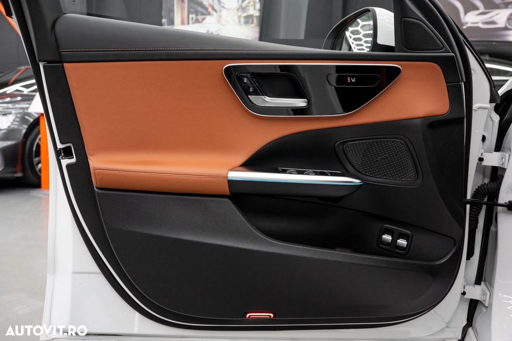 Mercedes-Benz C 300 e 9G-TRONIC AMG Line Advanced - 38