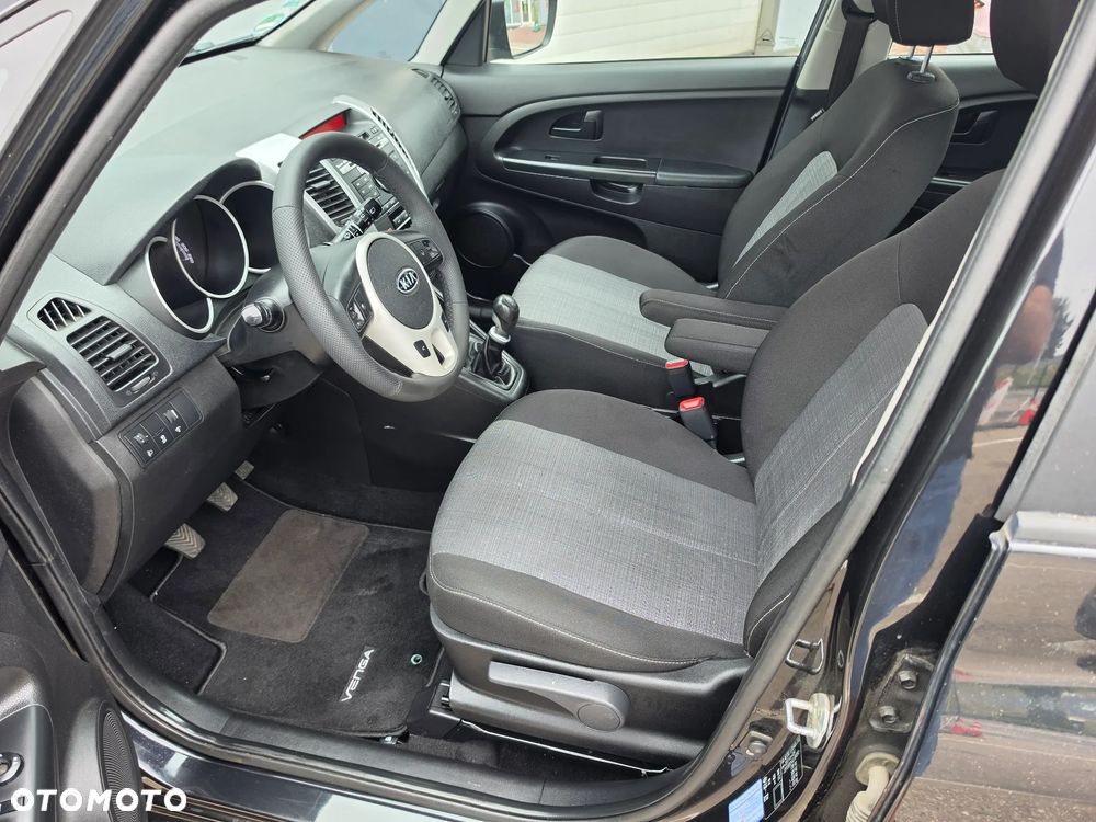 Kia Venga 1.6 CVVT Edition 7 - 13