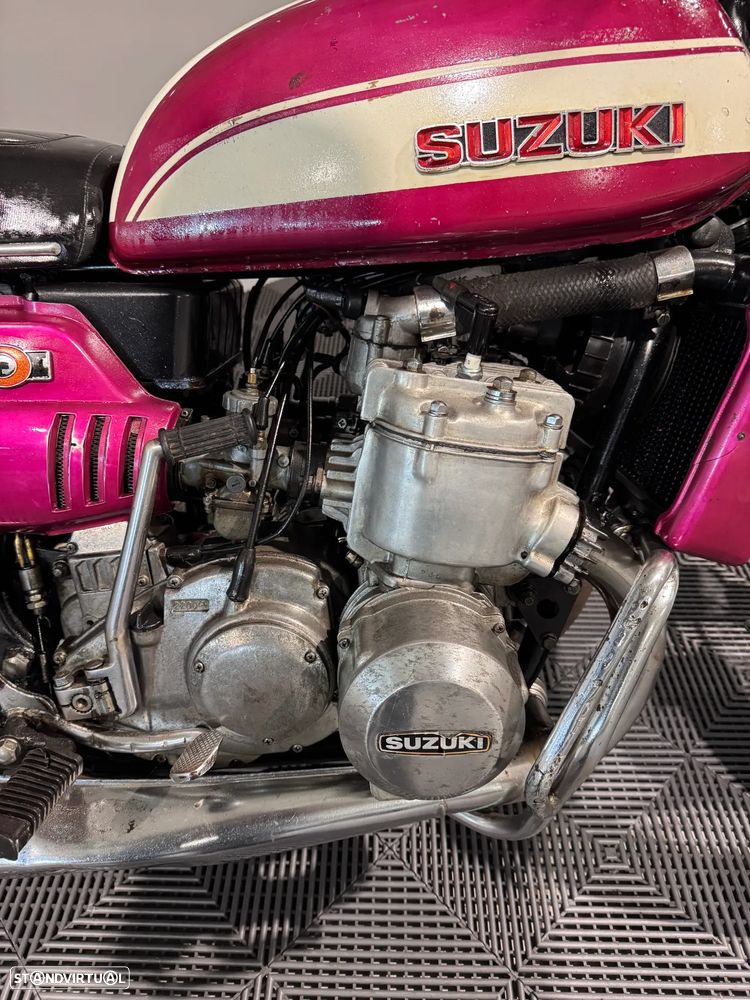 Suzuki GT 750 J - 23