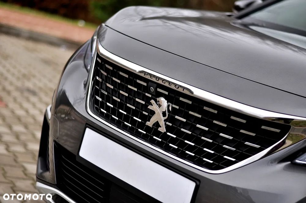 Peugeot 3008 1.2 PureTech GPF Allure S&S EAT8 - 7