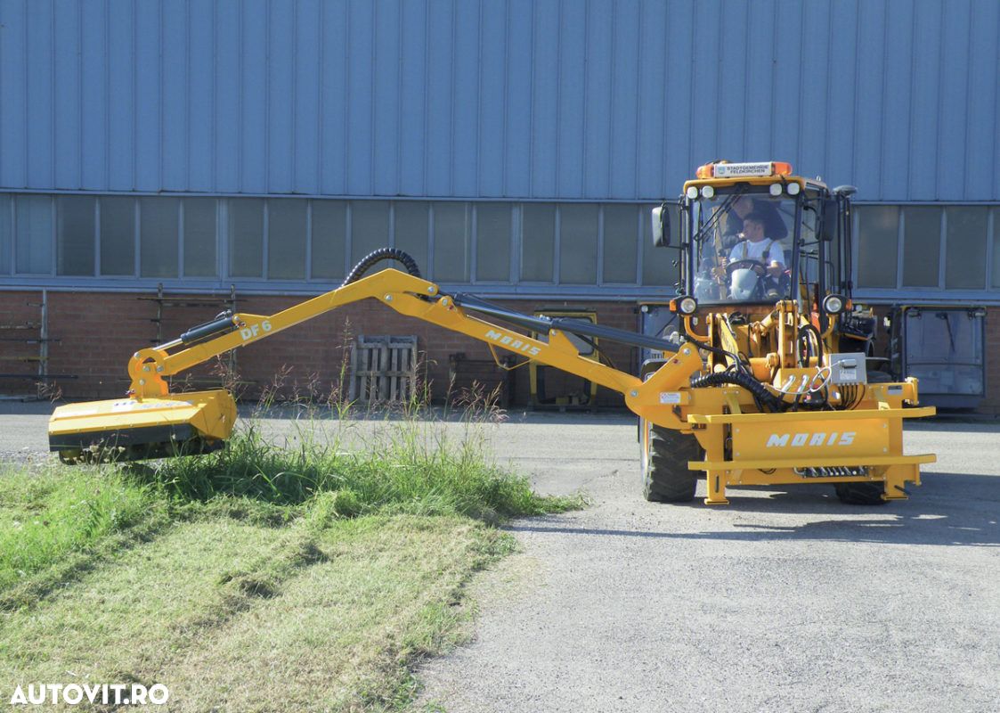 Tocătoare cu braţ fata pentru buldoexcavatoare FEMAC model DF6 - 1