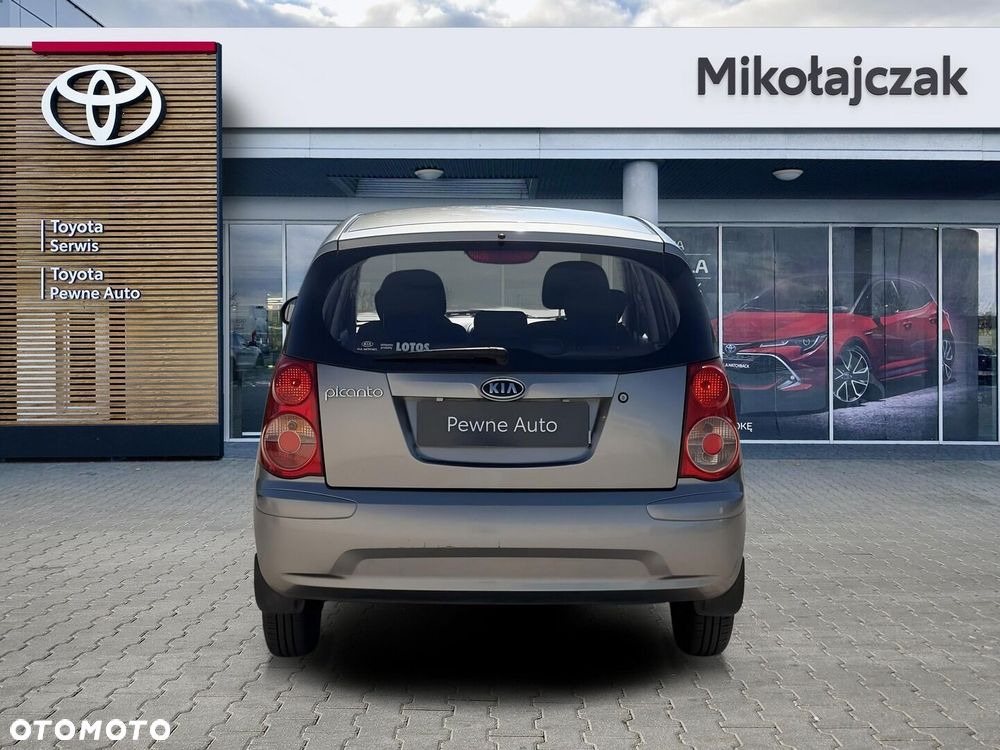 Kia Picanto - 8