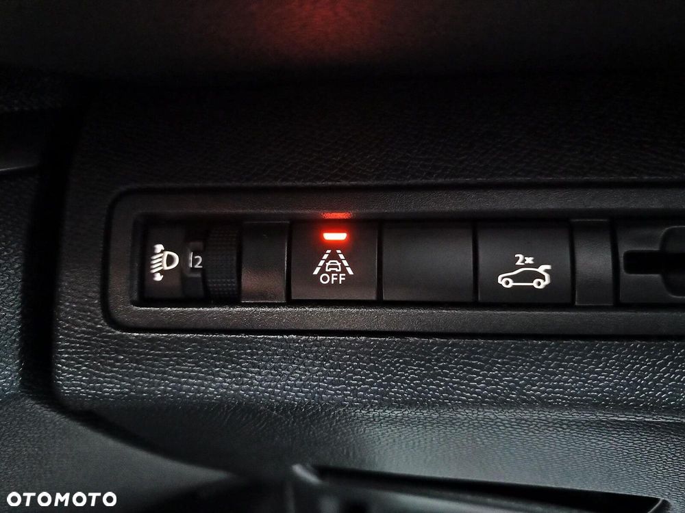 Peugeot 3008 1.2 PureTech Allure S&S - 29