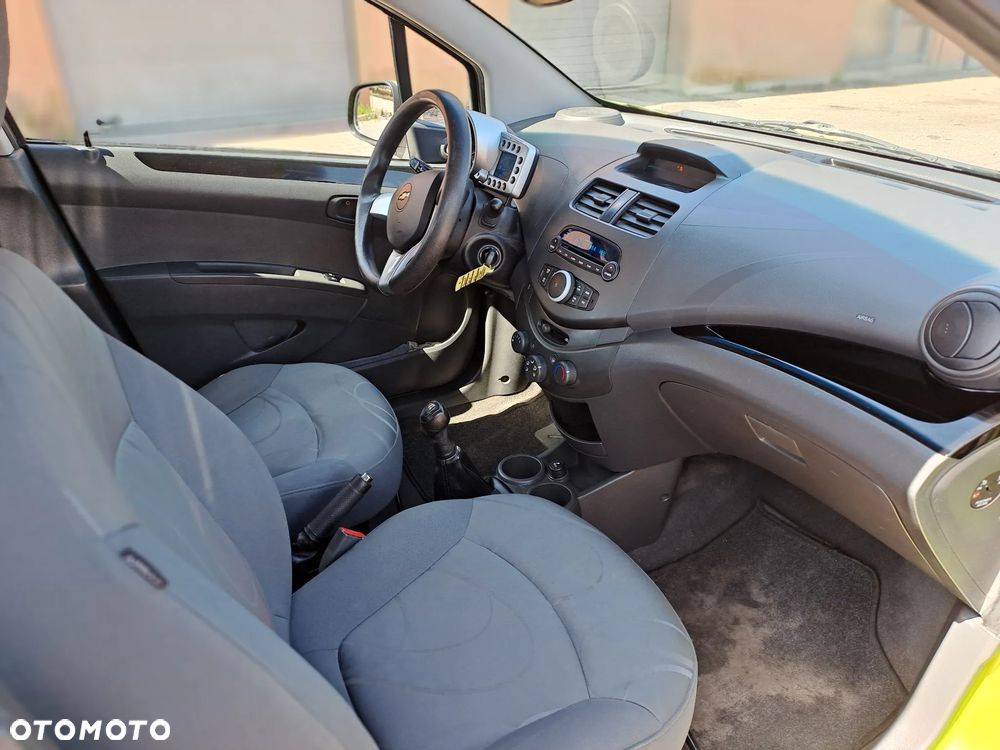 Chevrolet Spark 1.0 LS+ - 24