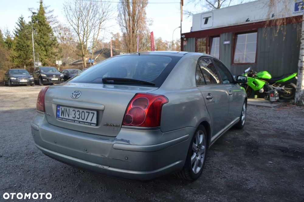 Toyota Avensis - 3