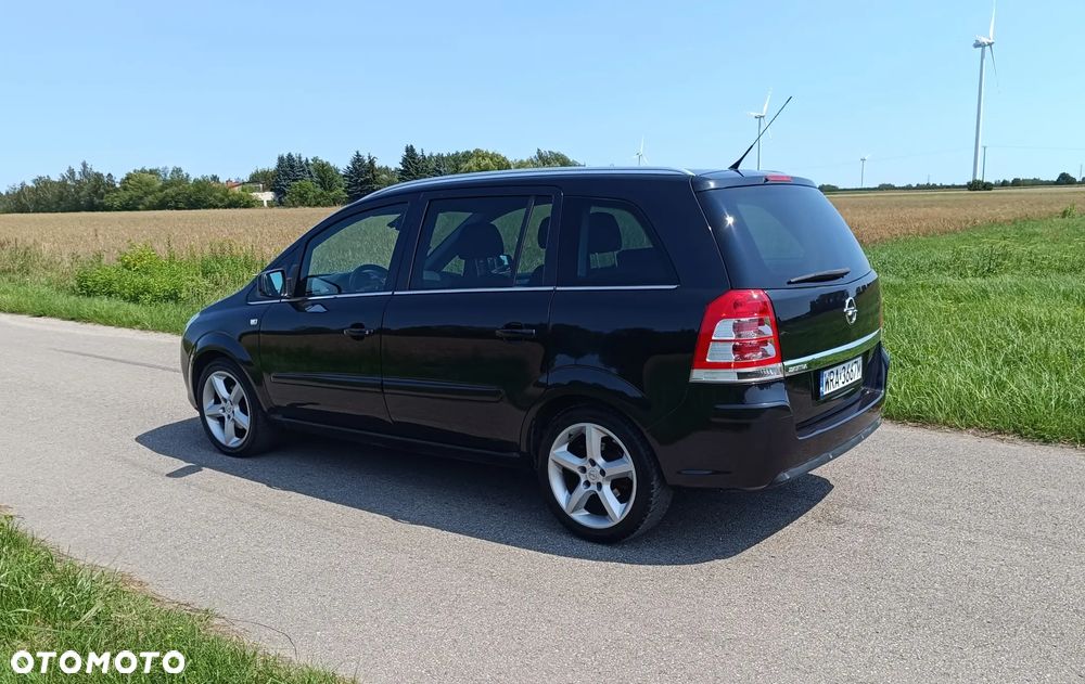 Opel Zafira 1.8 - 3