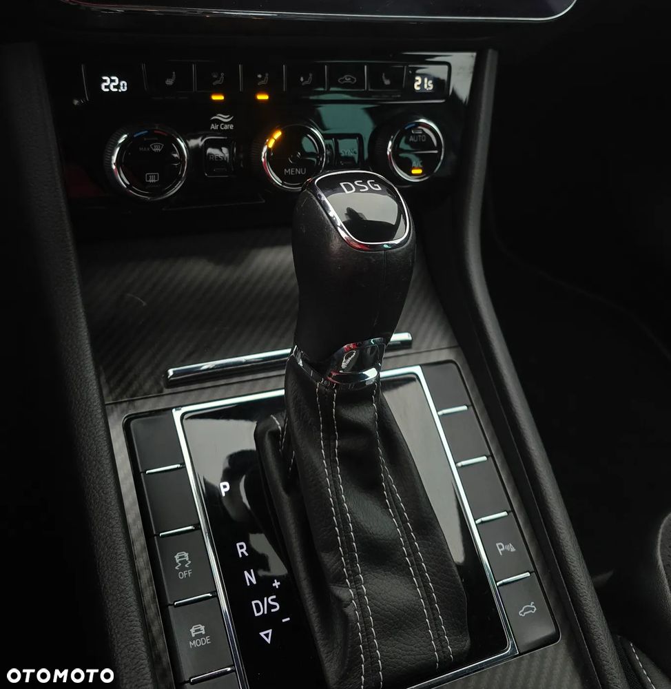 Skoda Superb 2.0 TDI SCR Sportline DSG - 28