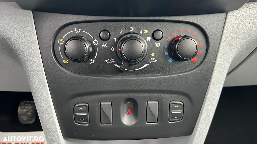 Dacia Sandero 1.5 75CP Laureate - 10