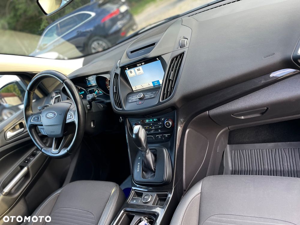 Ford Kuga 2.0 TDCi 4x4 Titanium - 12