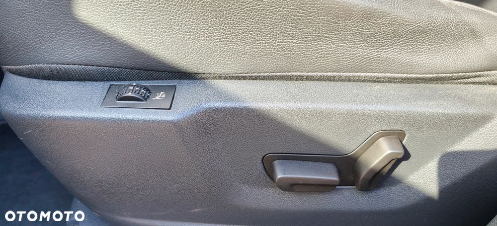 Peugeot 3008 BlueHDi 150 Stop & Start Business-Line - 25