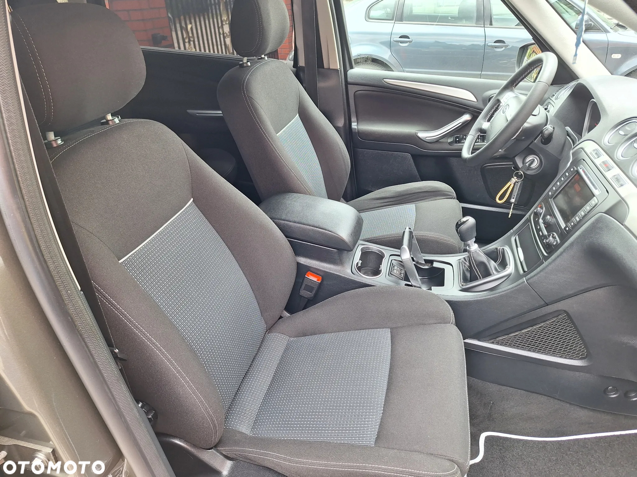 Ford S-Max 2.0 TDCi DPF Titanium - 29