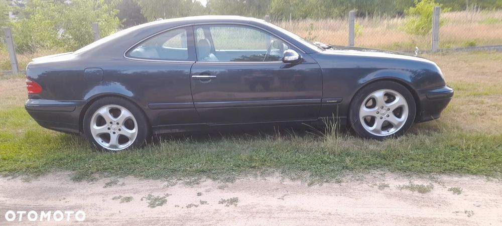 Mercedes-Benz CLK - 14