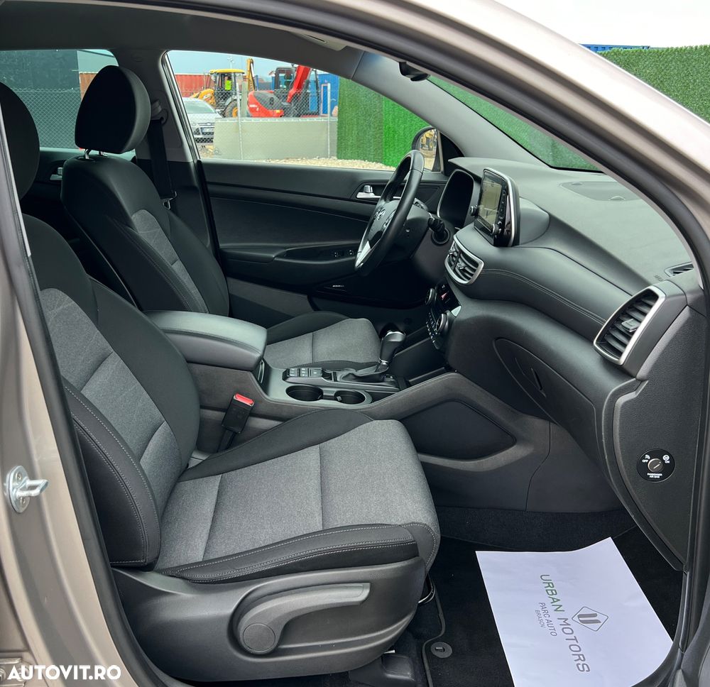 Hyundai Tucson blue 1.6 CRDi 2WD DCT Premium - 12