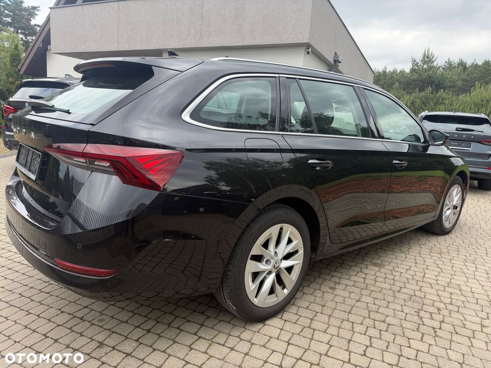 Skoda Octavia 2.0 TDI DSG Style - 7