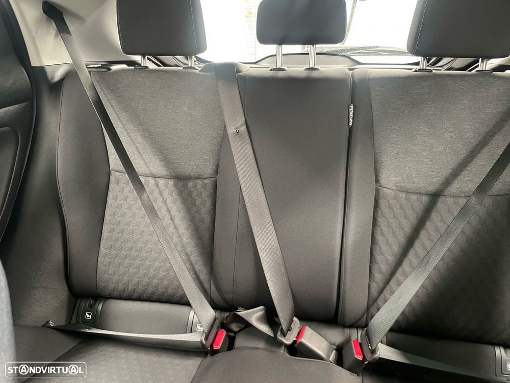 Toyota Yaris - 18