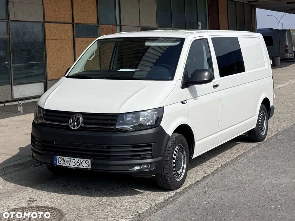Volkswagen Transporter - 1