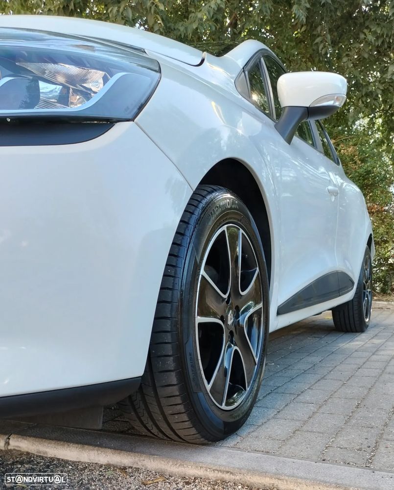 Renault Clio - 6
