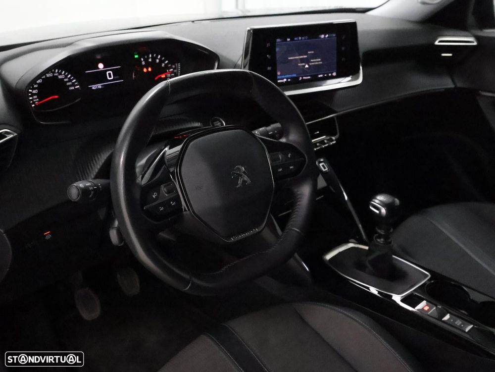 Peugeot 2008 1.2 PureTech Allure - 13