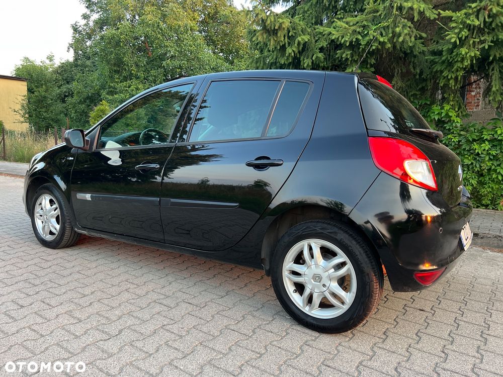 Renault Clio 1.6 16V Night&Day - 15