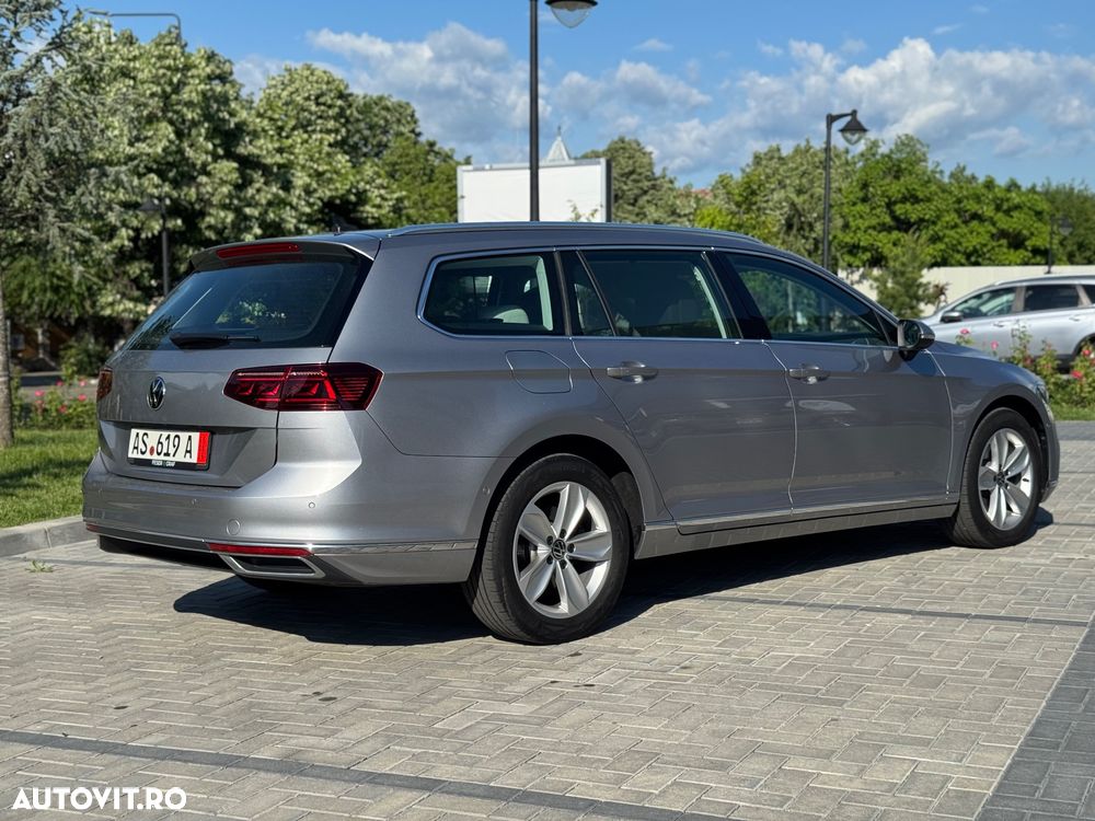 Volkswagen Passat 2.0 TDI SCR DSG Elegance - 13