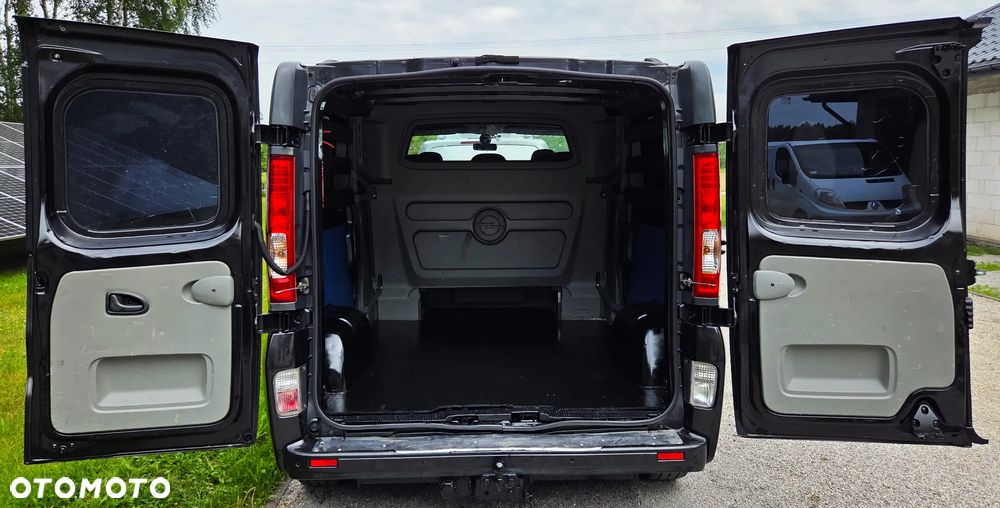 Opel Vivaro - 9