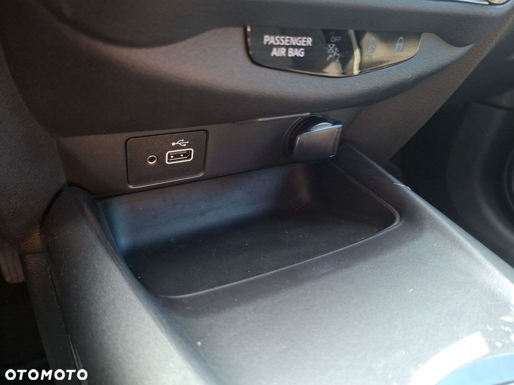 Nissan Juke 1.0 DIG-T N-Connecta DCT - 25