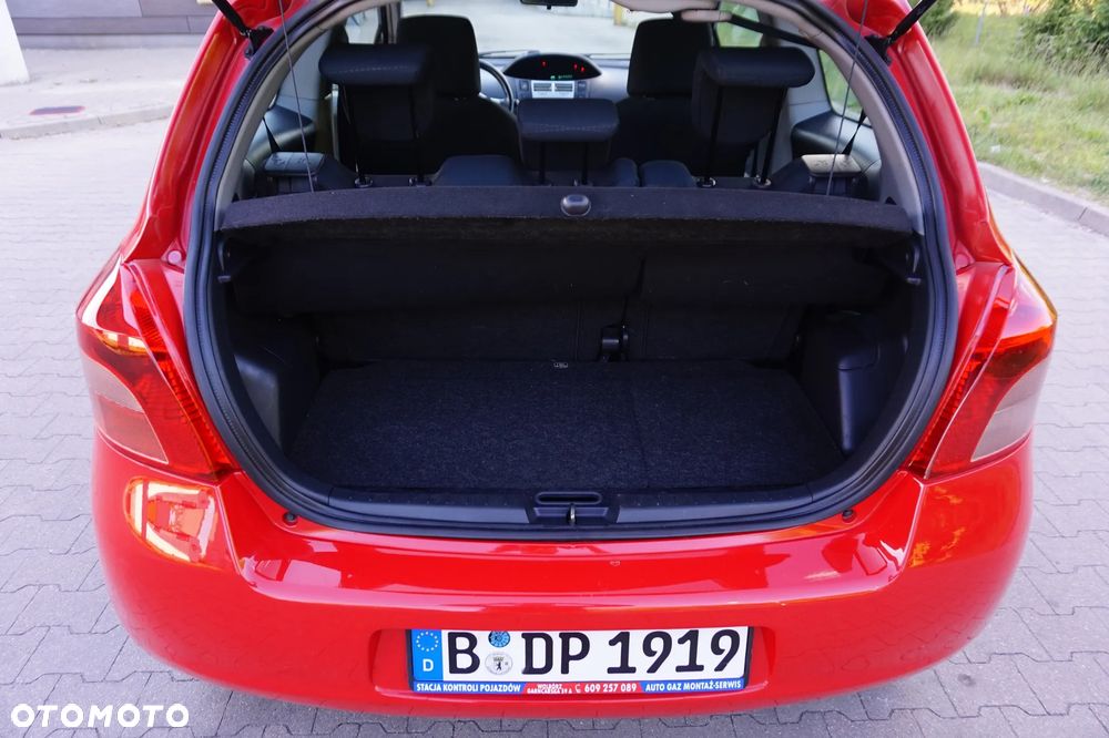 Toyota Yaris - 37