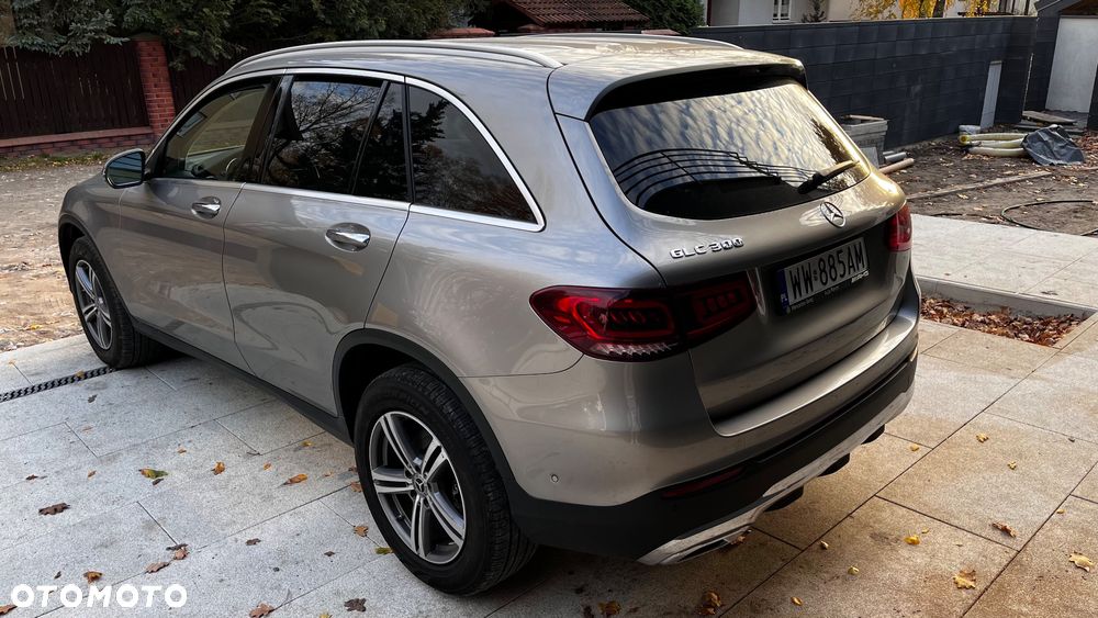 Mercedes-Benz GLC 300 4Matic 9G-TRONIC - 4