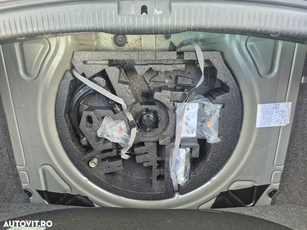 Volkswagen Golf 1.4 TSI BMT Highline - 12