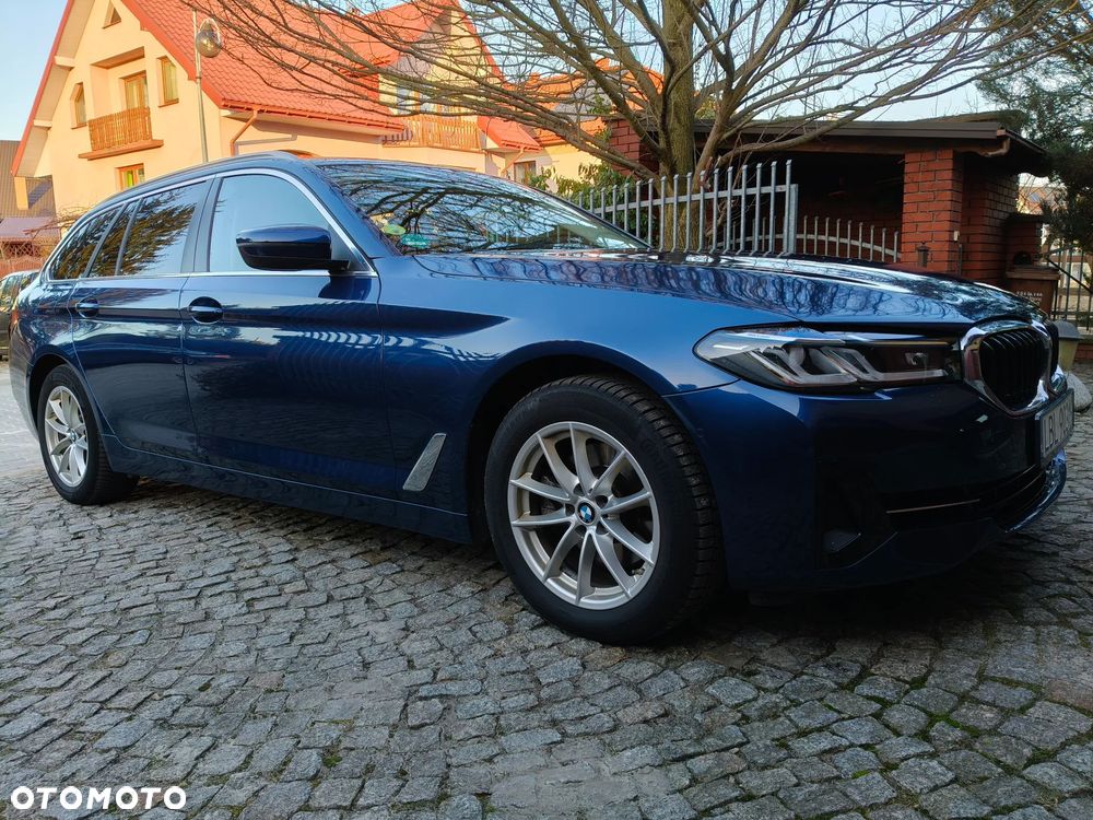 BMW Seria 5 520d xDrive Luxury Line sport - 4
