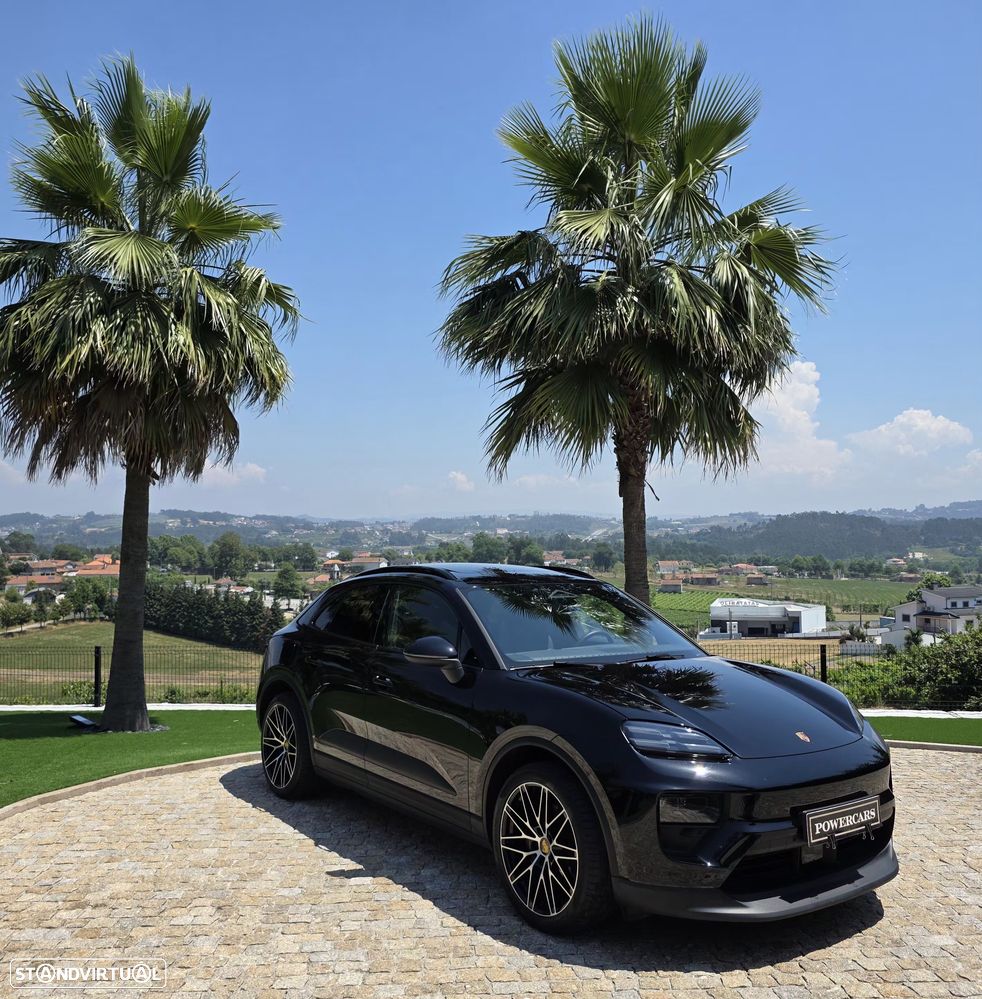Porsche Macan Electric - 18