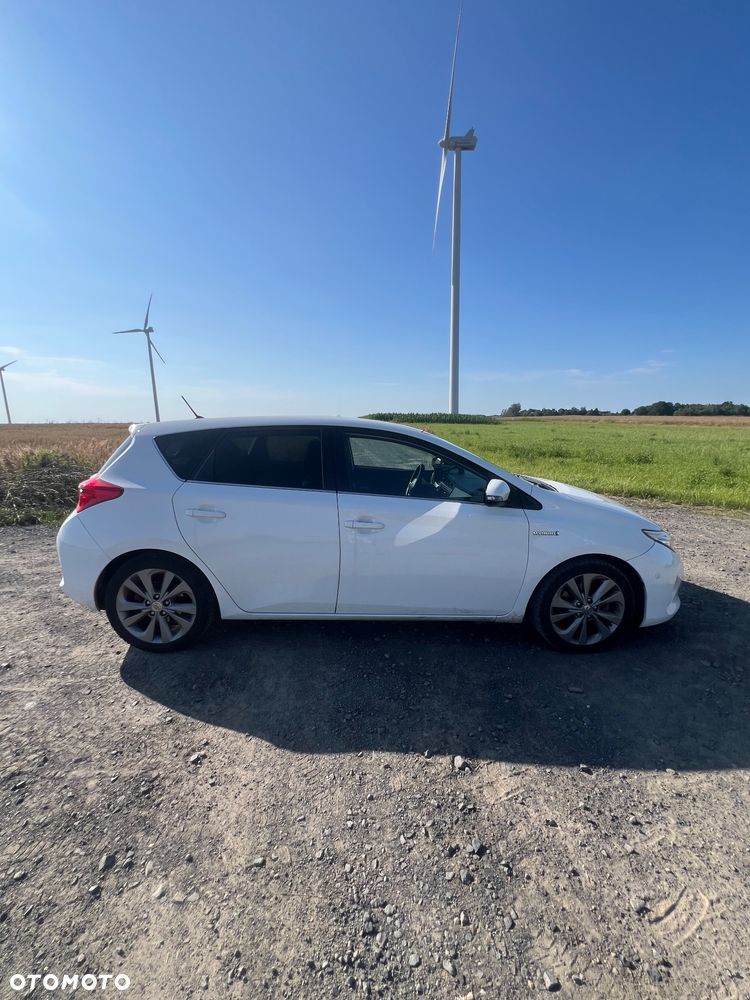 Toyota Auris - 4