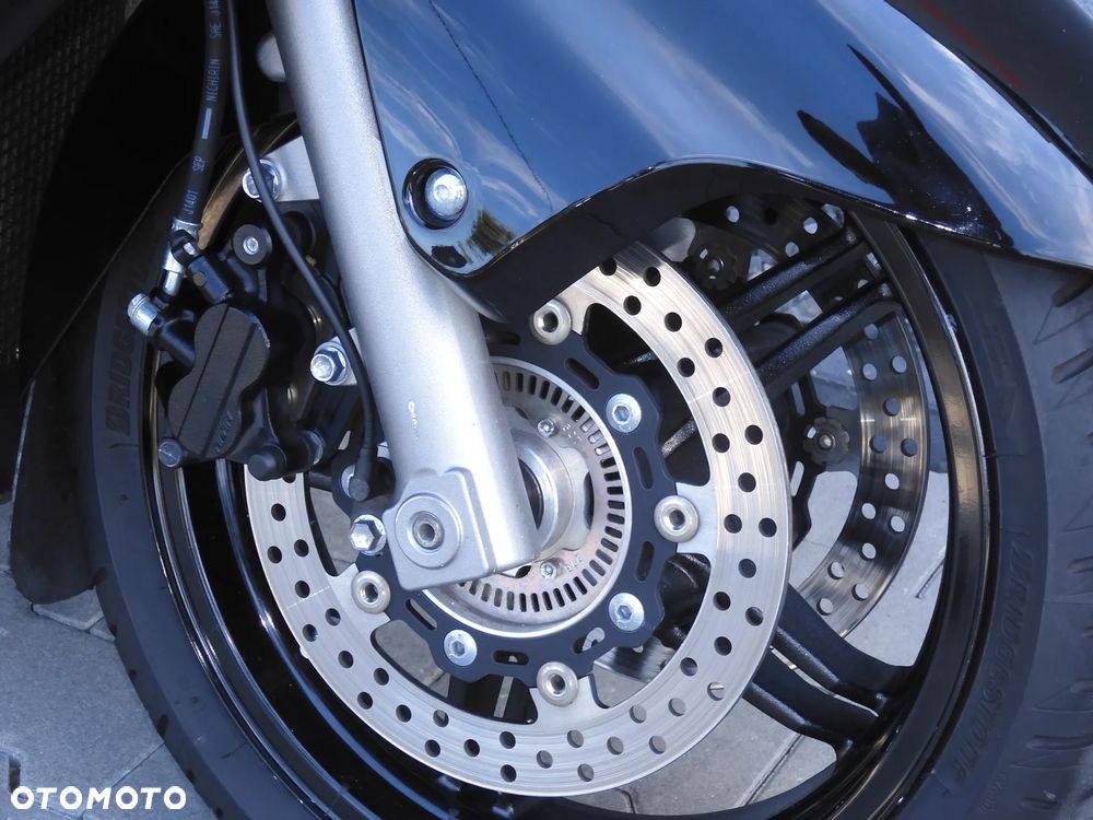 Suzuki Burgman - 13