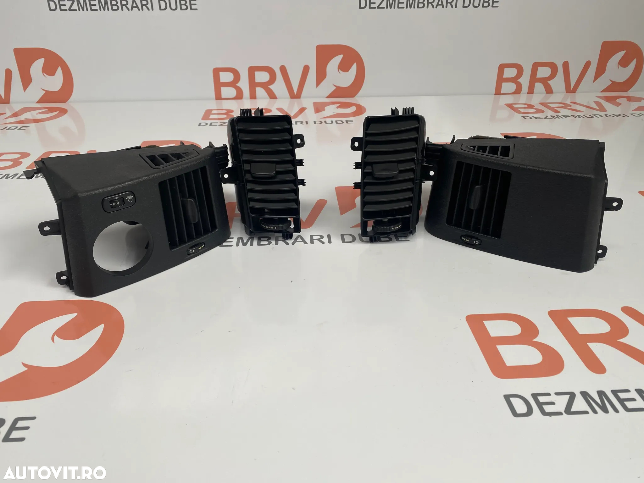 Grila ventilatie bord pentru Vw Crafter / Mercedes Sprinter Euro 4 / Euro 5 - 5
