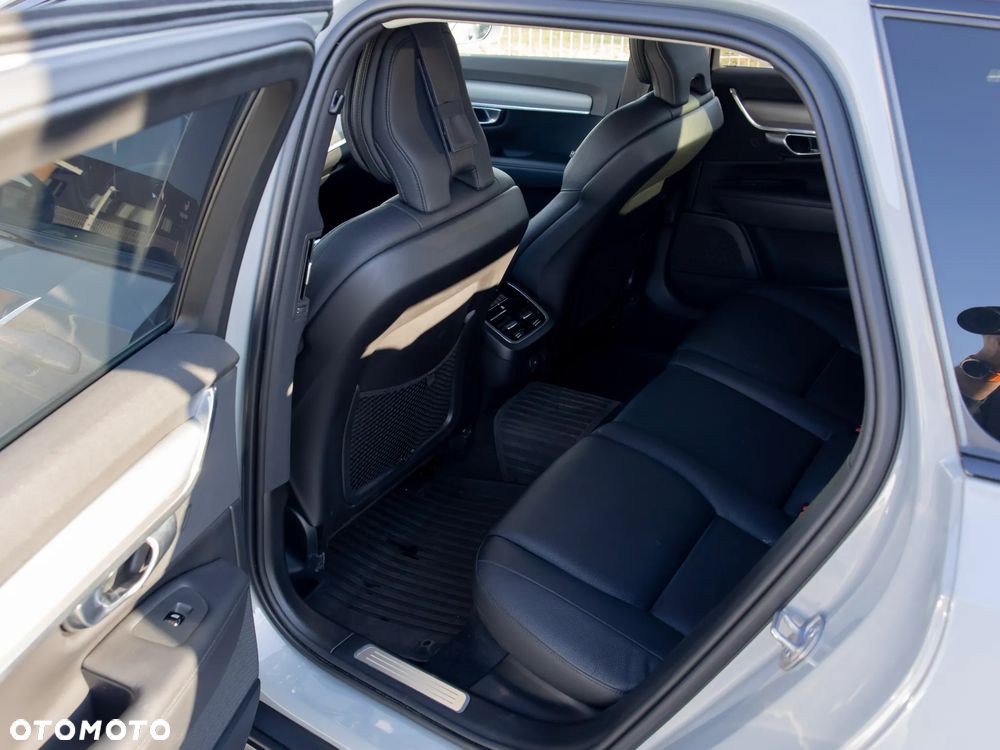 Volvo V90 B5 B Ultimate Bright - 28