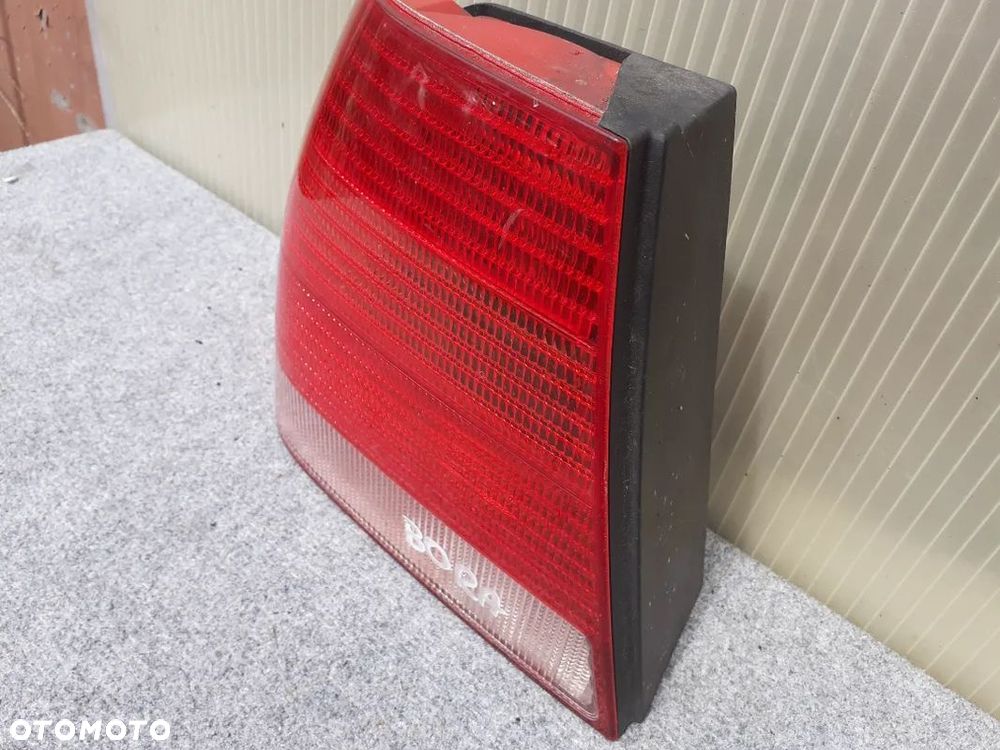 LAMPA TYŁ TYLNA LEWA VW BORA 2004 ORYGINAŁ - 2