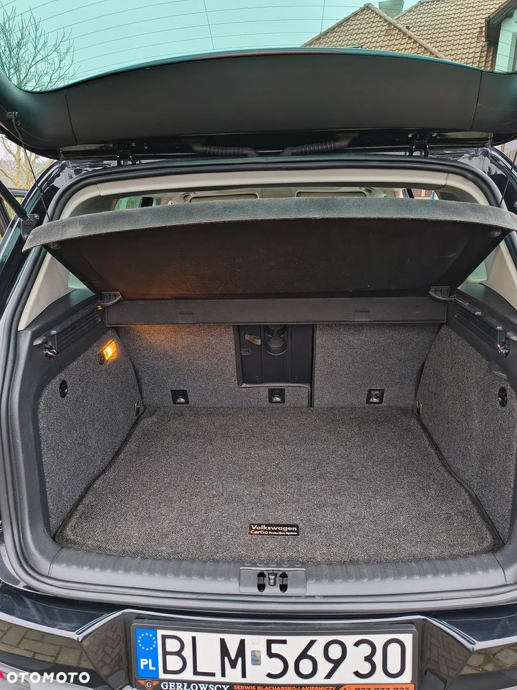Volkswagen Tiguan - 11