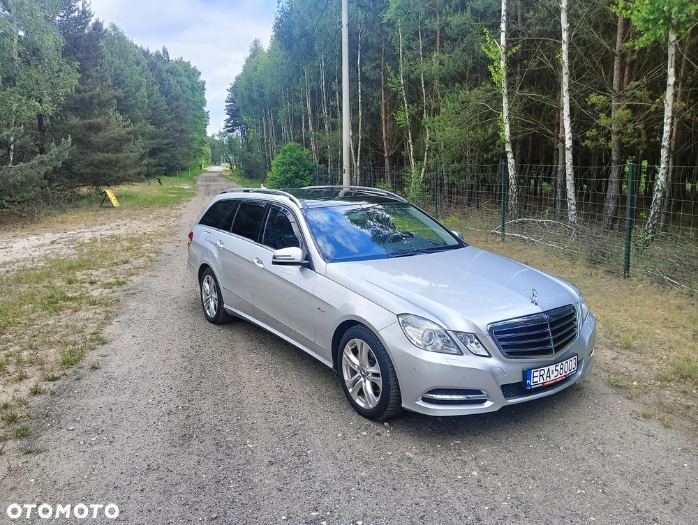 Mercedes-Benz Klasa E 200 BlueEFFICIENCY 7G-TRONIC Elegance - 10