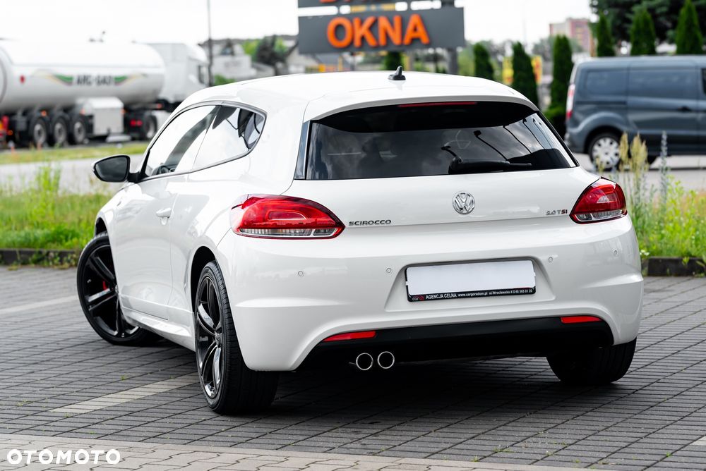 Volkswagen Scirocco 2.0 TSI - 12