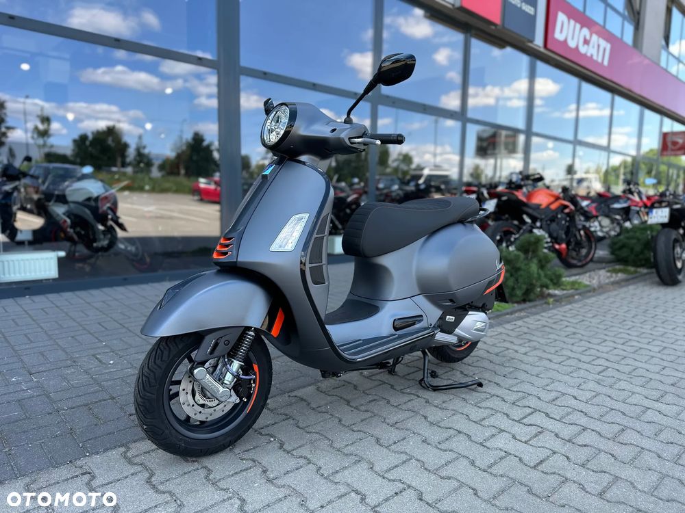 Vespa GTS - 5