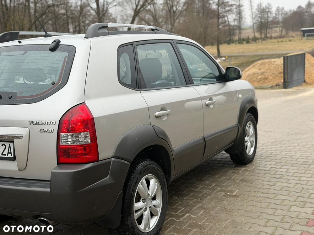 Hyundai Tucson 2.0 CRDi VGT 2WD GLS - 22