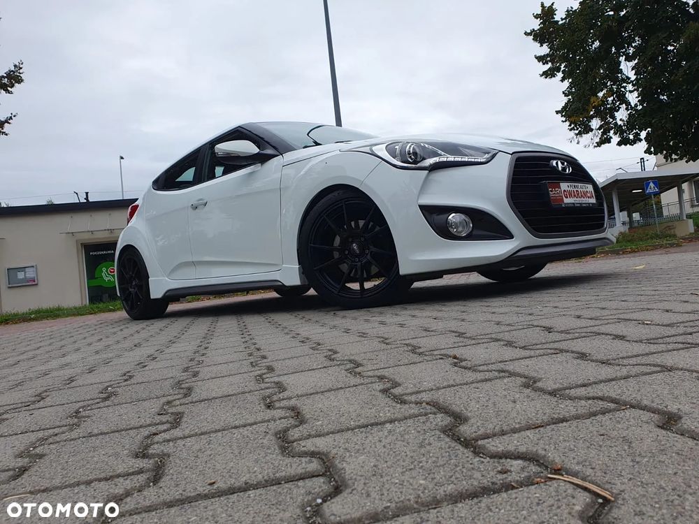 Hyundai Veloster 1.6 Turbo Premium - 29