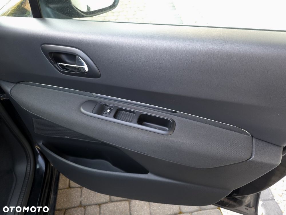 Peugeot 5008 - 18