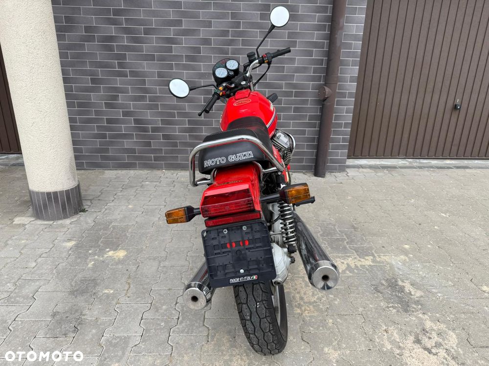 Moto Guzzi V7 - 6