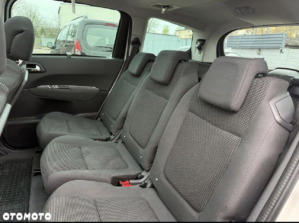 Peugeot 5008 - 18
